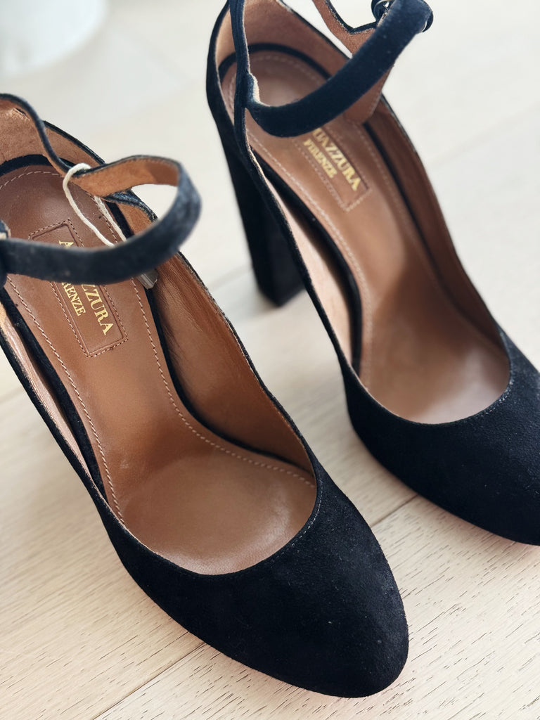 Suede Round-Toe Heels