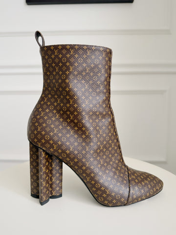LV Monogram Silhouette Ankle Boots