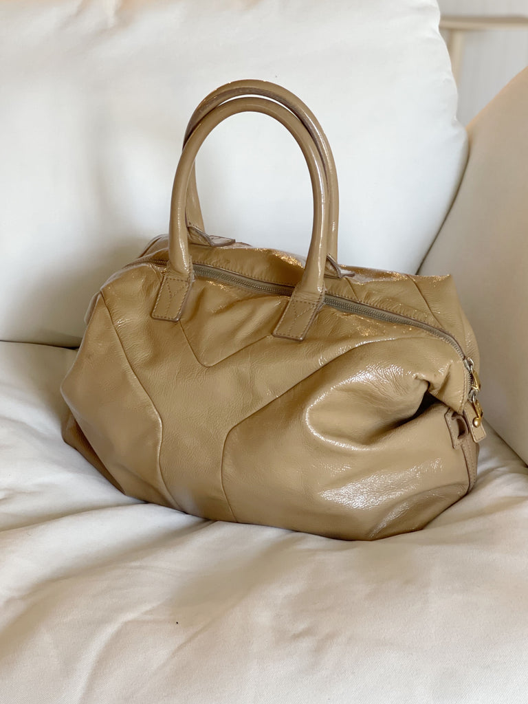 Easy Y Patent Leather Zip Tote