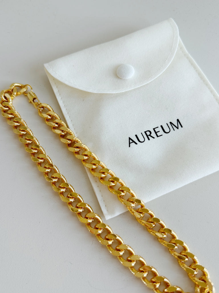 Mia Curb Chain Necklace