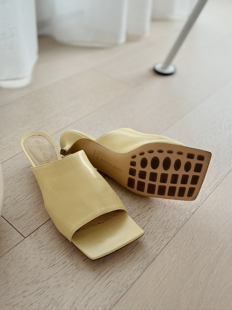 Stretch Mules