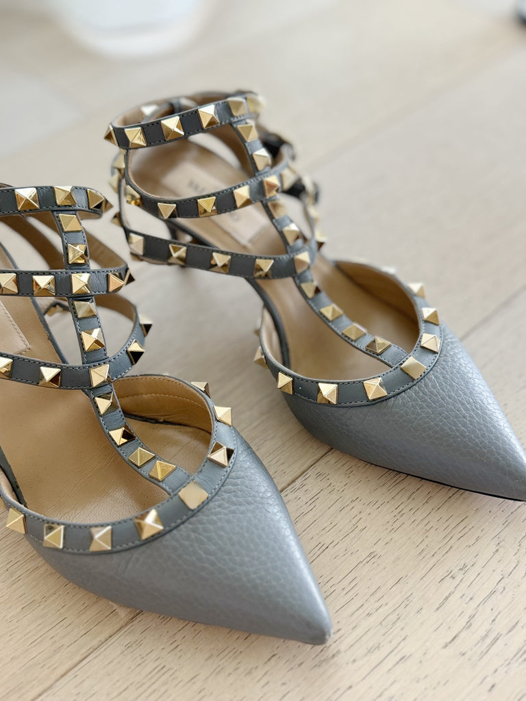 Leather Rockstud Pumps