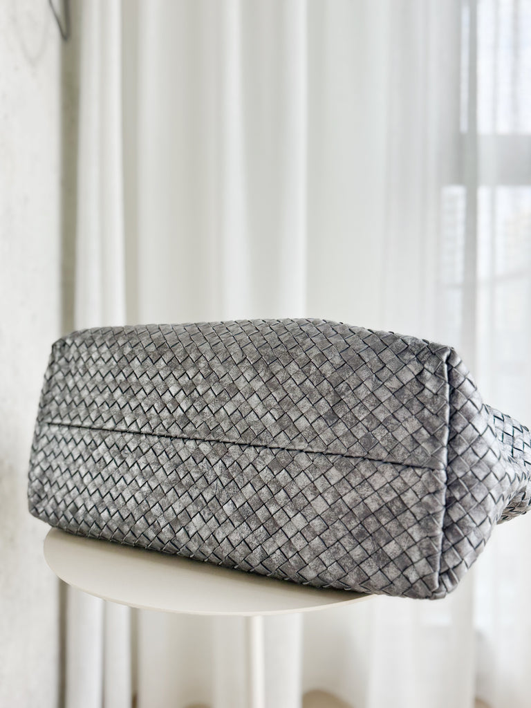 Intrecciato Cabat Medium