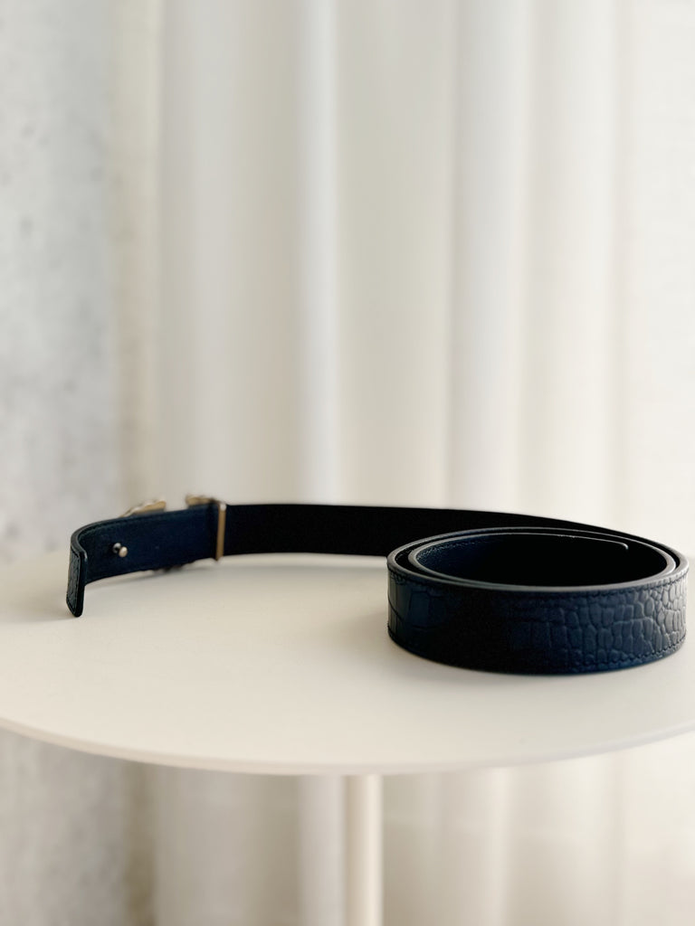 Vlogo Signature Embossed Leather Belt