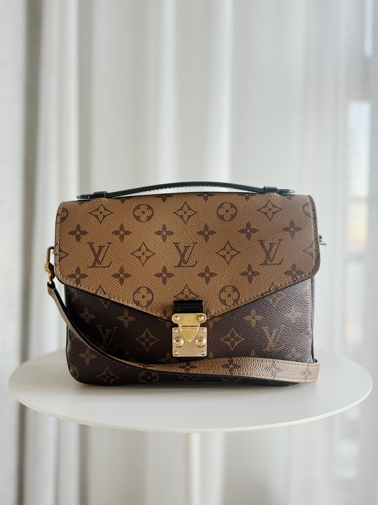 Monogram Reverse Pochette Metis