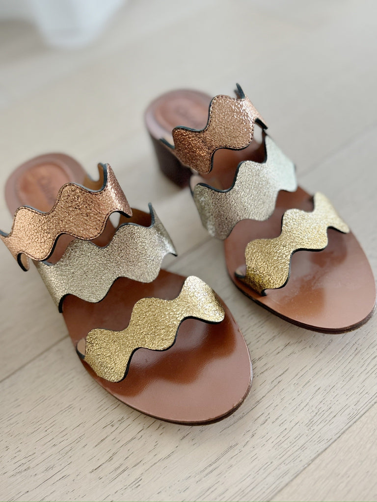 Metallic Scalloped Detail Leather Slide Sandals