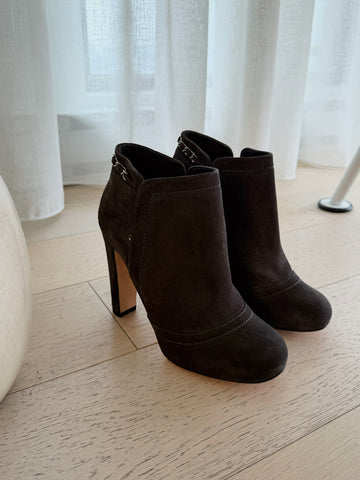 Sqaure Toe Patent Leather Pumps