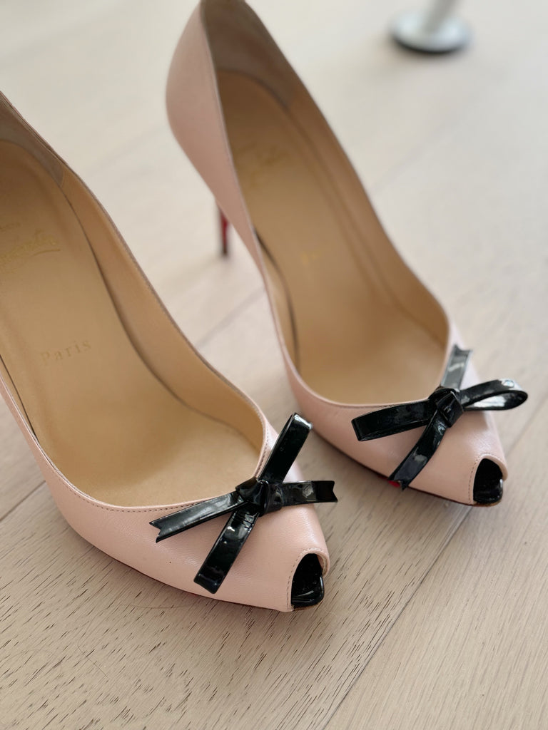 Leather Bow Pumps