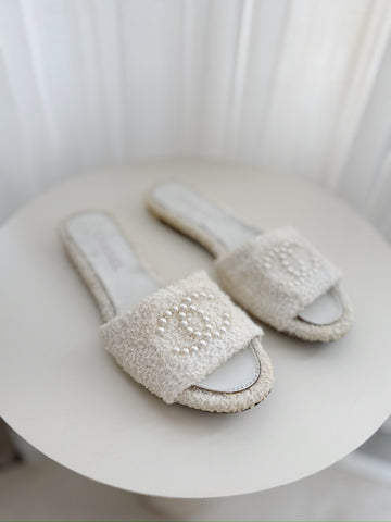 Sqaure Toe Patent Leather Pumps