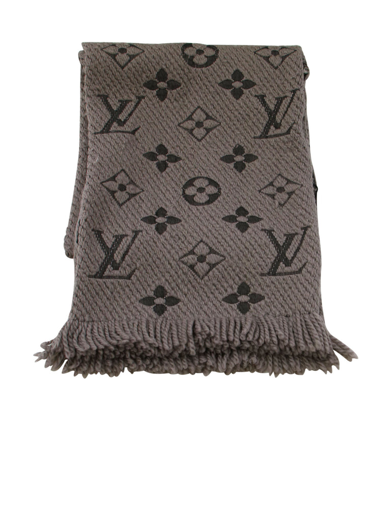 Louis Vuitton Verone Monogram Silk and Wool Scarf For Sale at