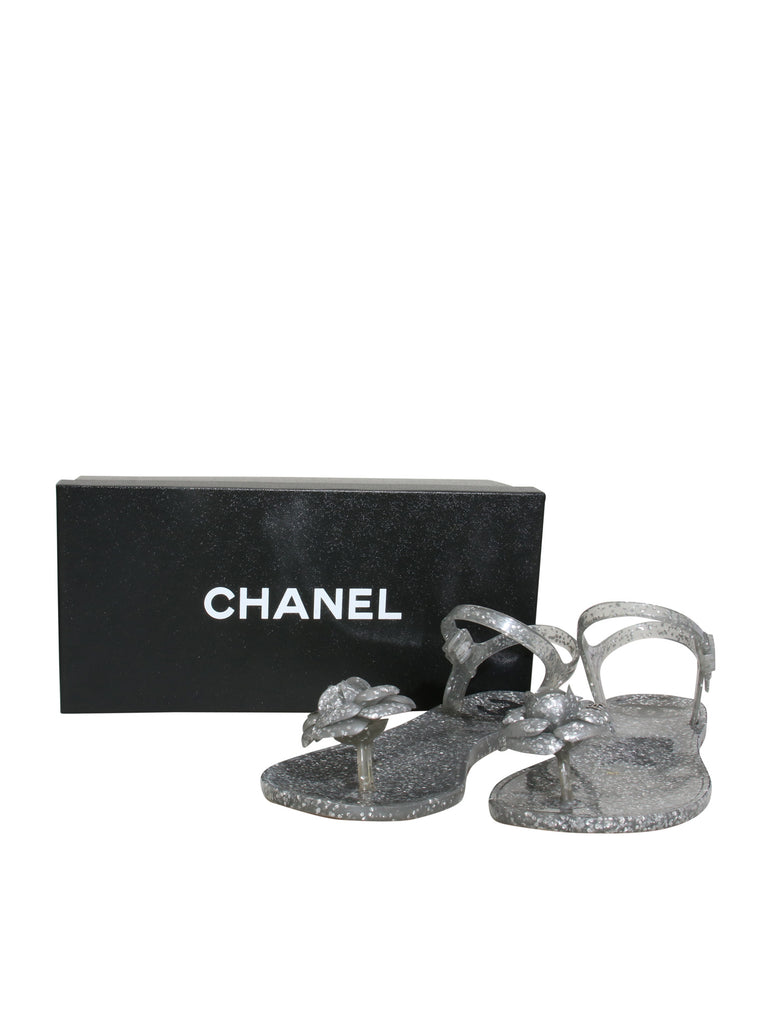 Pre-Owned Chanel Camellia Accent Rubber Flat Sandals – Sabrina's Closet