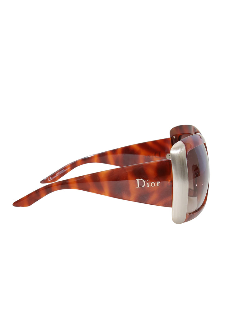 Diorissima Oversize Sunglasses