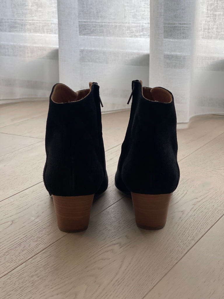 Isabel Marant Dicker Suede Ankle Boots